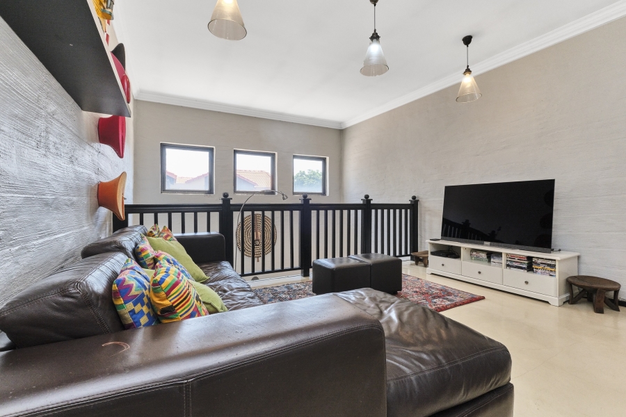 3 Bedroom Property for Sale in Broadacres Gauteng