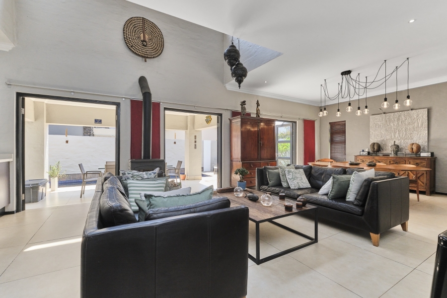 3 Bedroom Property for Sale in Broadacres Gauteng