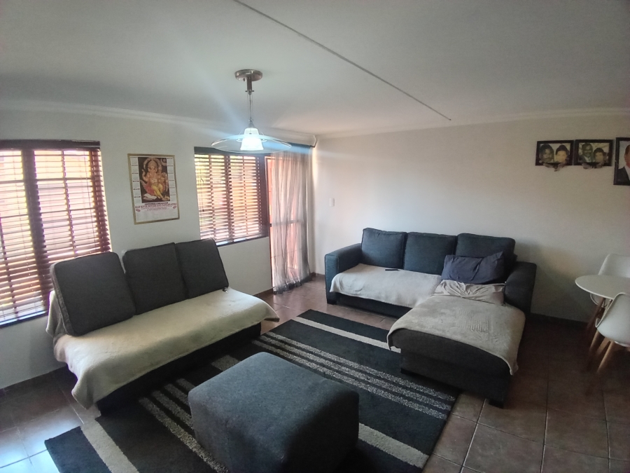 2 Bedroom Property for Sale in Radiokop Gauteng