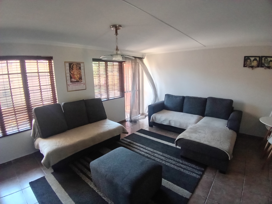 2 Bedroom Property for Sale in Radiokop Gauteng