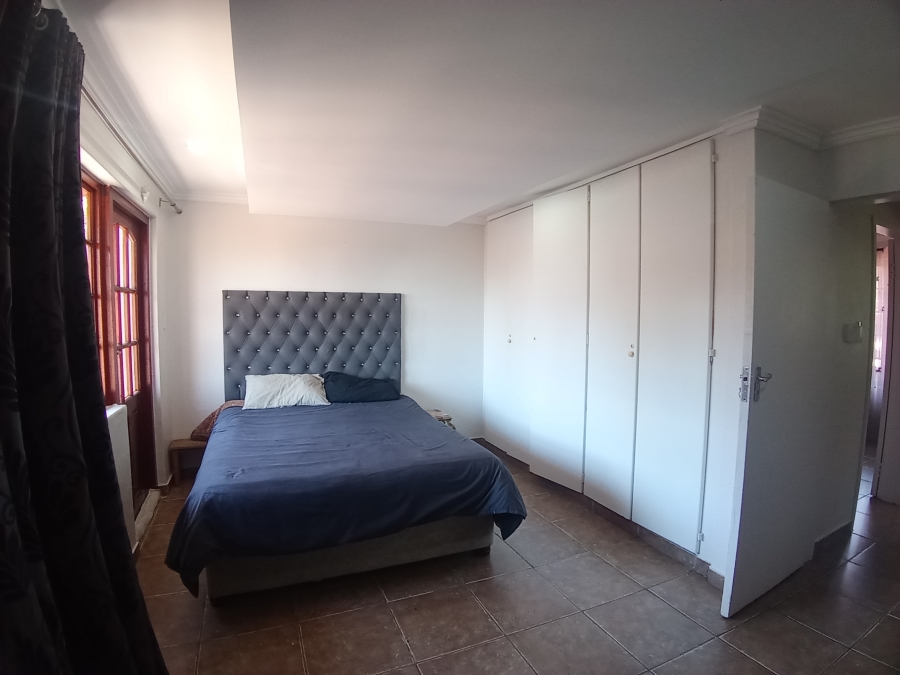 2 Bedroom Property for Sale in Radiokop Gauteng