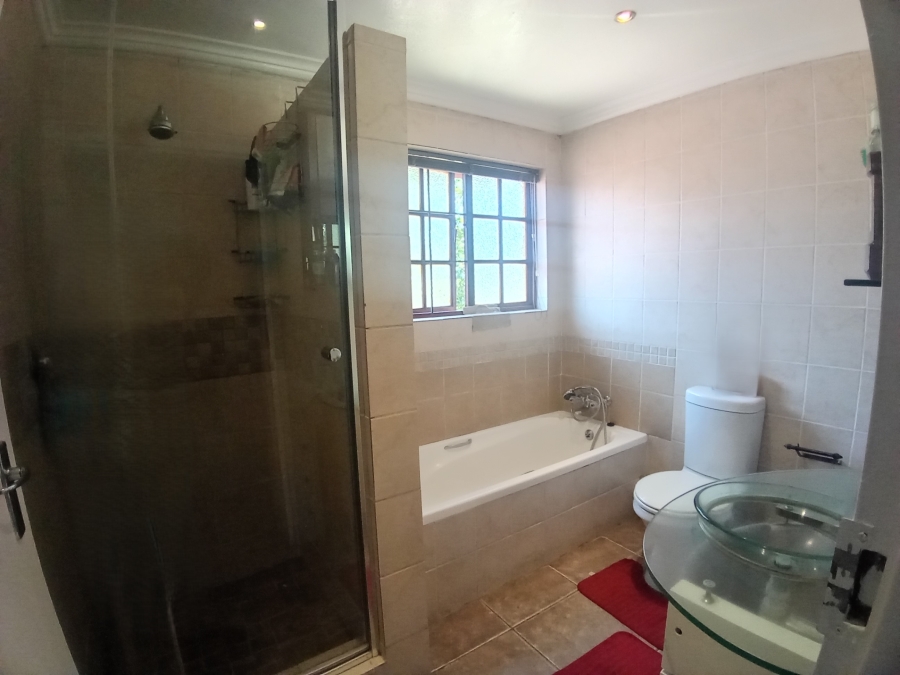 2 Bedroom Property for Sale in Radiokop Gauteng
