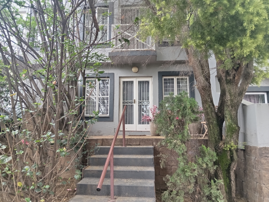 2 Bedroom Property for Sale in Radiokop Gauteng