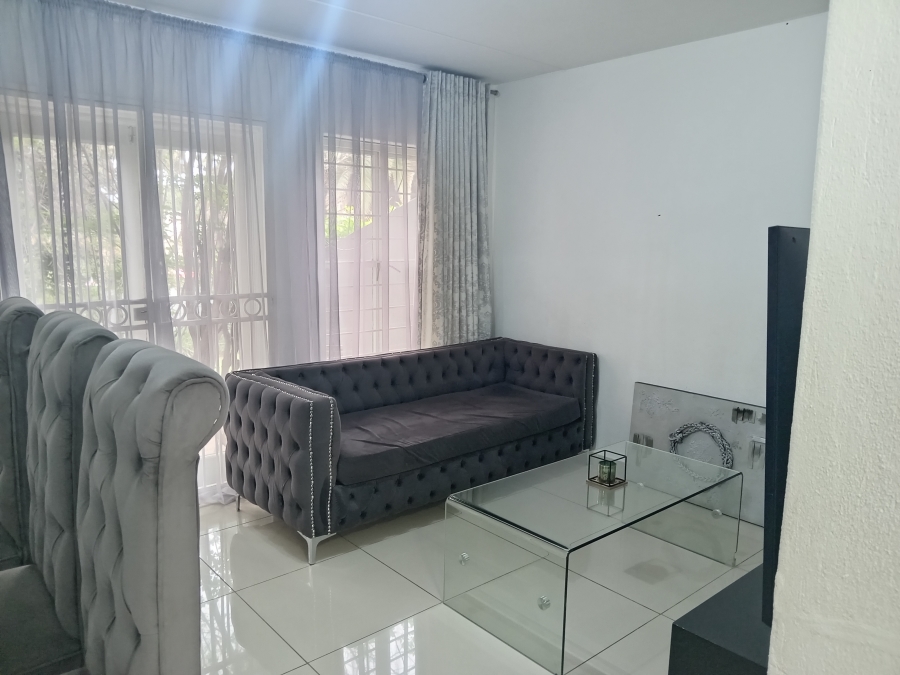 2 Bedroom Property for Sale in Radiokop Gauteng