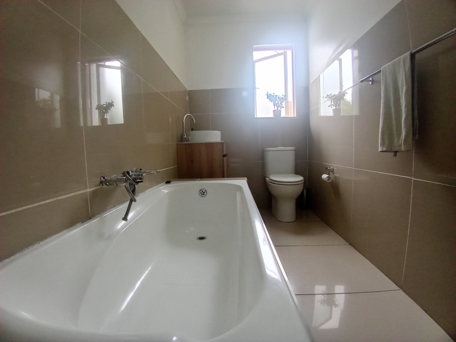 2 Bedroom Property for Sale in Radiokop Gauteng