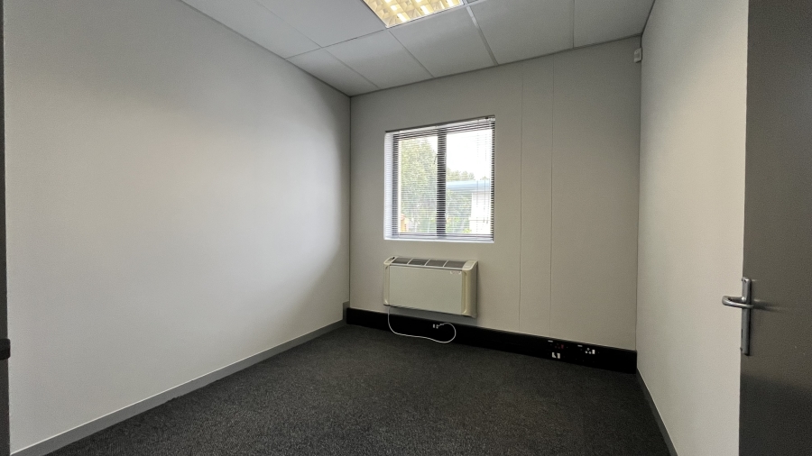 To Let commercial Property for Rent in Strubensvallei Gauteng
