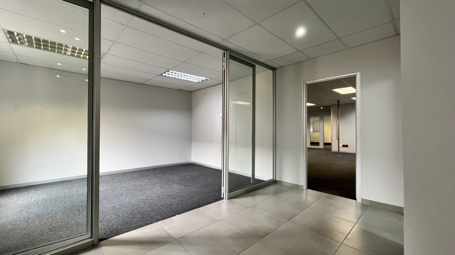 To Let commercial Property for Rent in Strubensvallei Gauteng