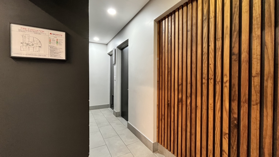 To Let commercial Property for Rent in Strubensvallei Gauteng