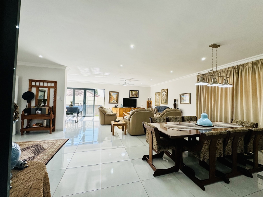 4 Bedroom Property for Sale in Magalieskruin Gauteng
