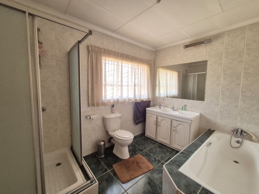 4 Bedroom Property for Sale in Vanderbijlpark SE Gauteng