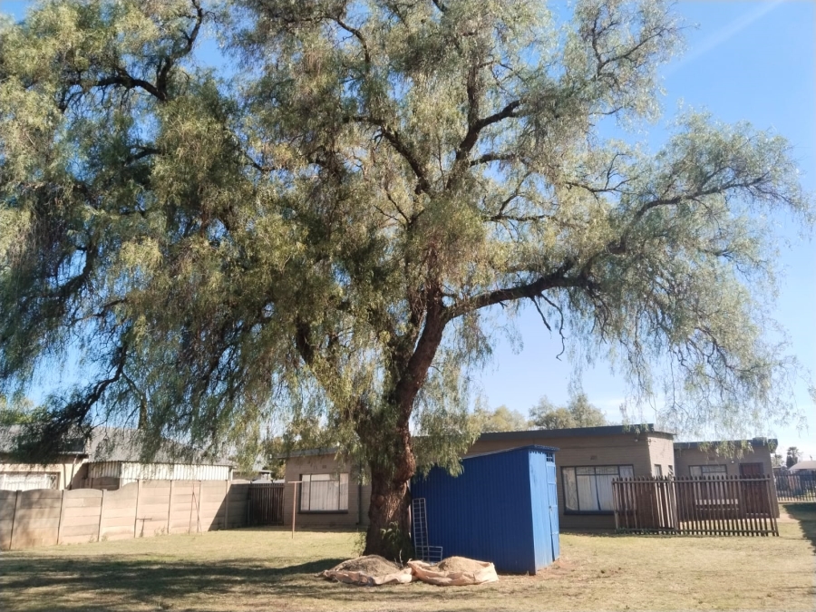 4 Bedroom Property for Sale in Rothdene Gauteng