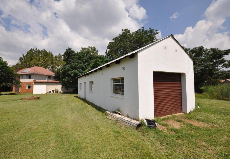 4 Bedroom Property for Sale in Unitas Park Gauteng