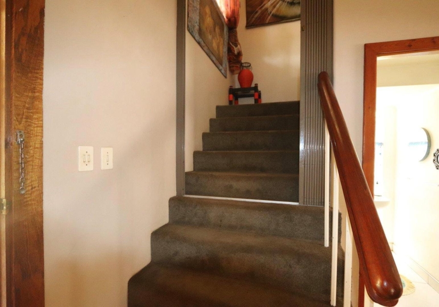 4 Bedroom Property for Sale in Unitas Park Gauteng