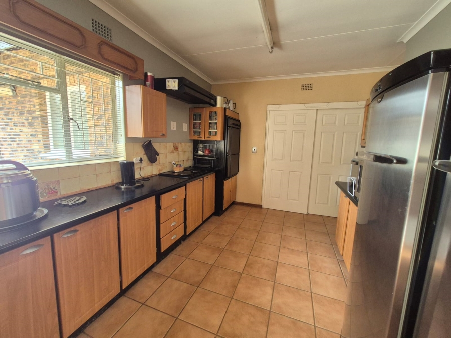5 Bedroom Property for Sale in Vanderbijlpark SE Gauteng