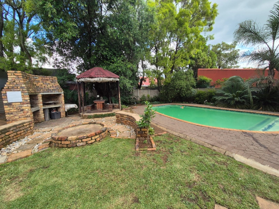 5 Bedroom Property for Sale in Vanderbijlpark SE Gauteng
