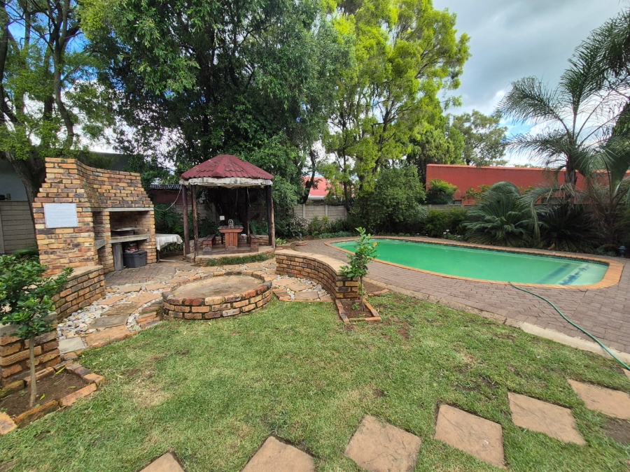 5 Bedroom Property for Sale in Vanderbijlpark SE Gauteng