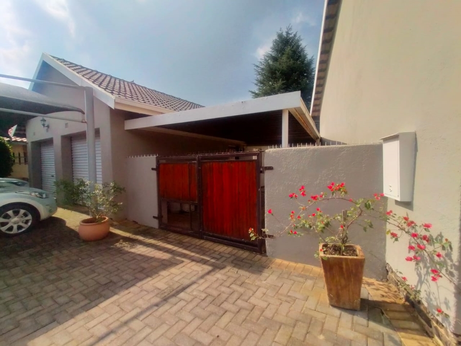 3 Bedroom Property for Sale in Greenhills Gauteng