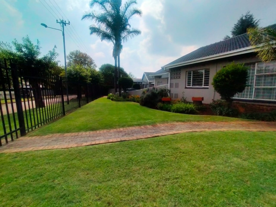 3 Bedroom Property for Sale in Greenhills Gauteng