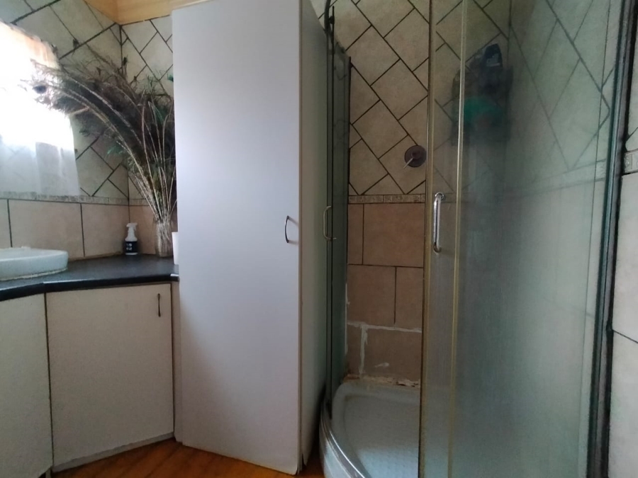 5 Bedroom Property for Sale in Glen Harvie Gauteng