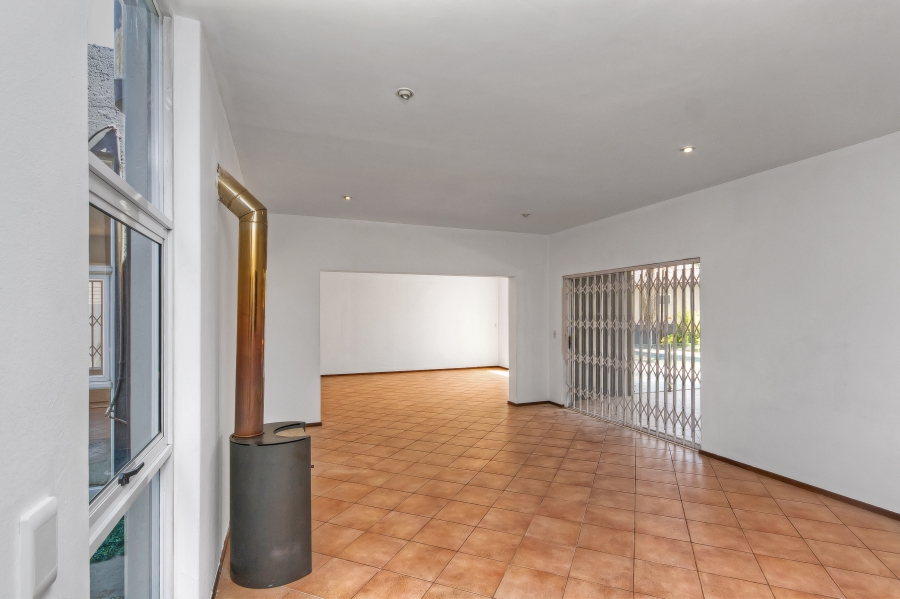 5 Bedroom Property for Sale in Morningside Gauteng