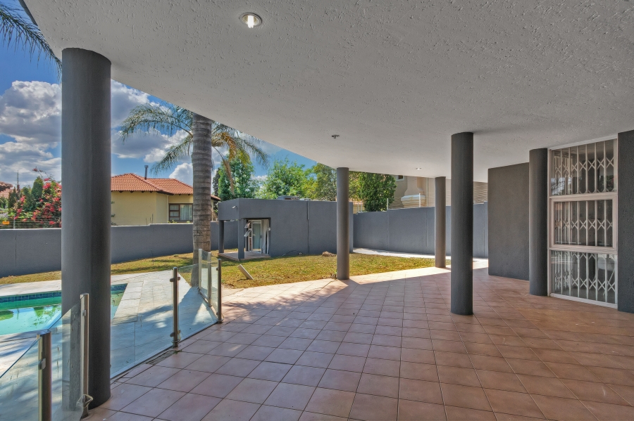 5 Bedroom Property for Sale in Morningside Gauteng