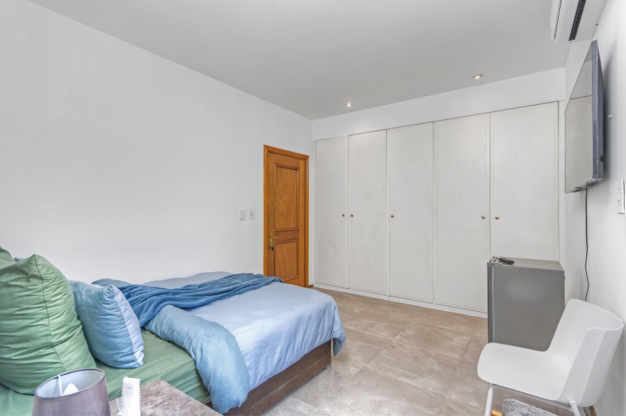 5 Bedroom Property for Sale in Morningside Gauteng