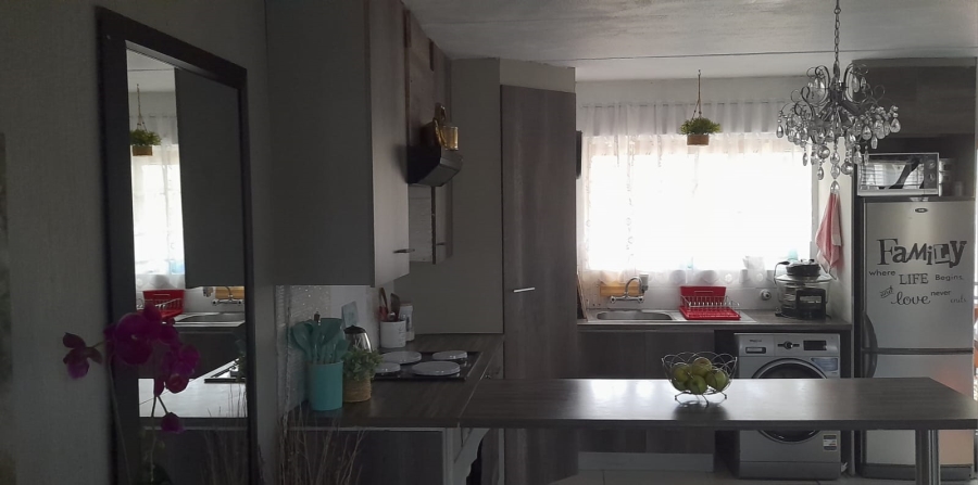 To Let 1 Bedroom Property for Rent in Dalpark Gauteng