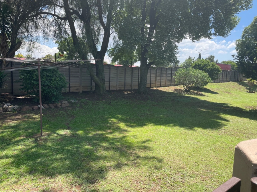 To Let 1 Bedroom Property for Rent in Dalpark Gauteng