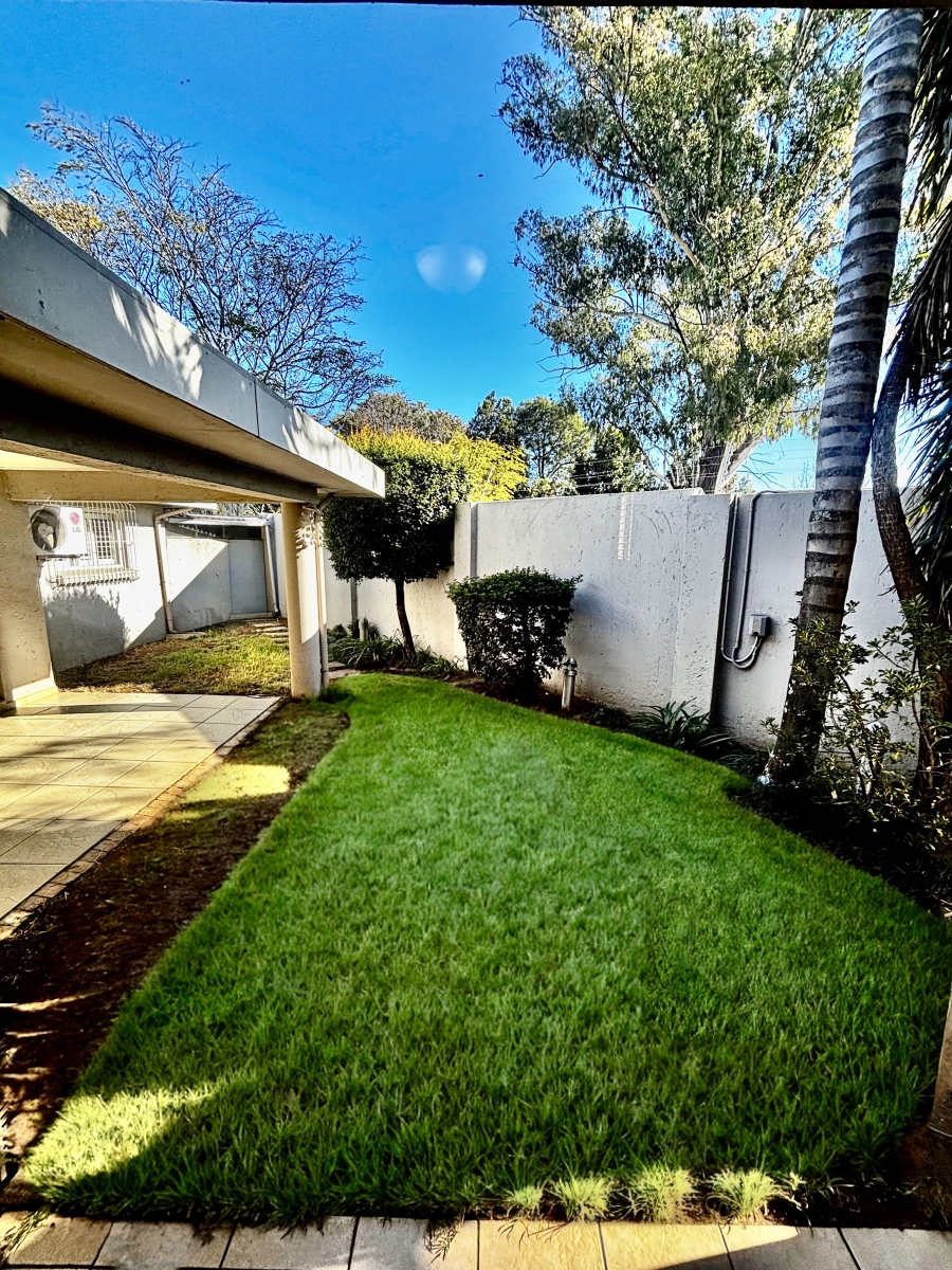 3 Bedroom Property for Sale in Waverley Gauteng