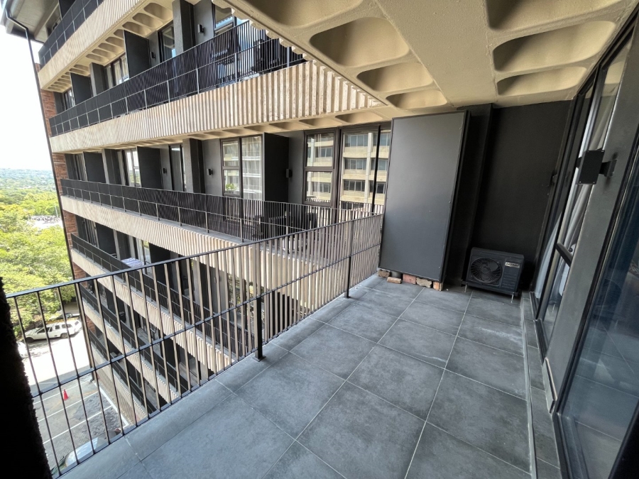 To Let 1 Bedroom Property for Rent in Sandown Gauteng