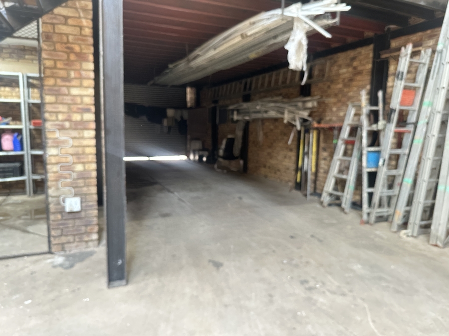 Commercial Property for Sale in Silvertondale Gauteng