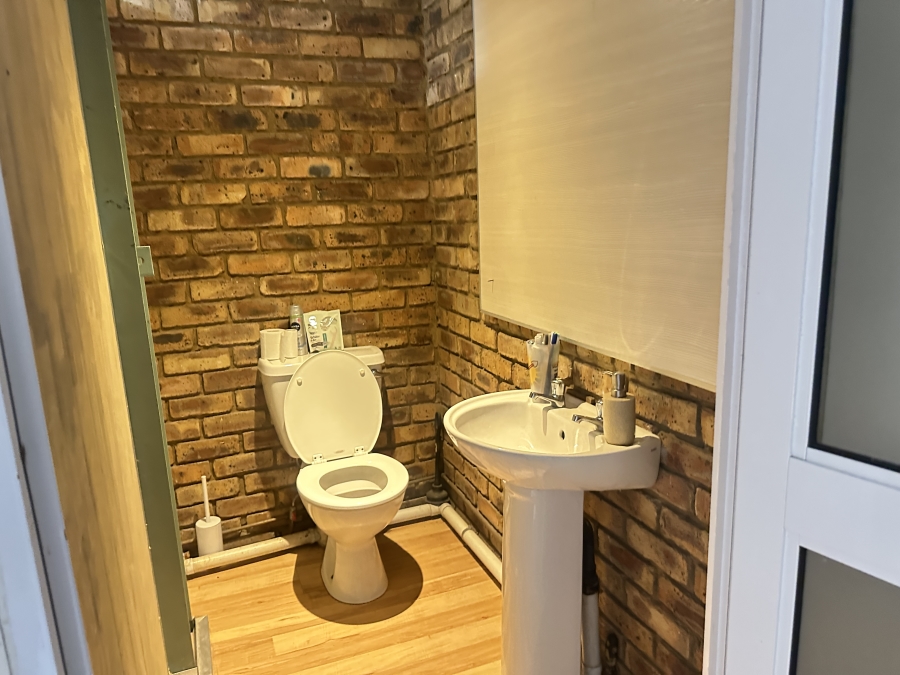 Commercial Property for Sale in Silvertondale Gauteng