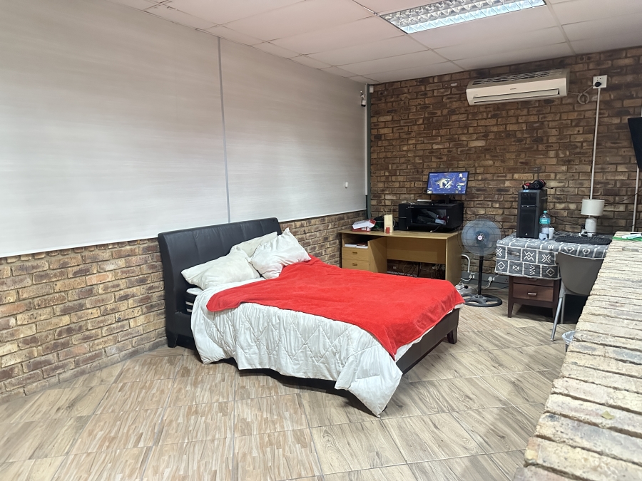 Commercial Property for Sale in Silvertondale Gauteng