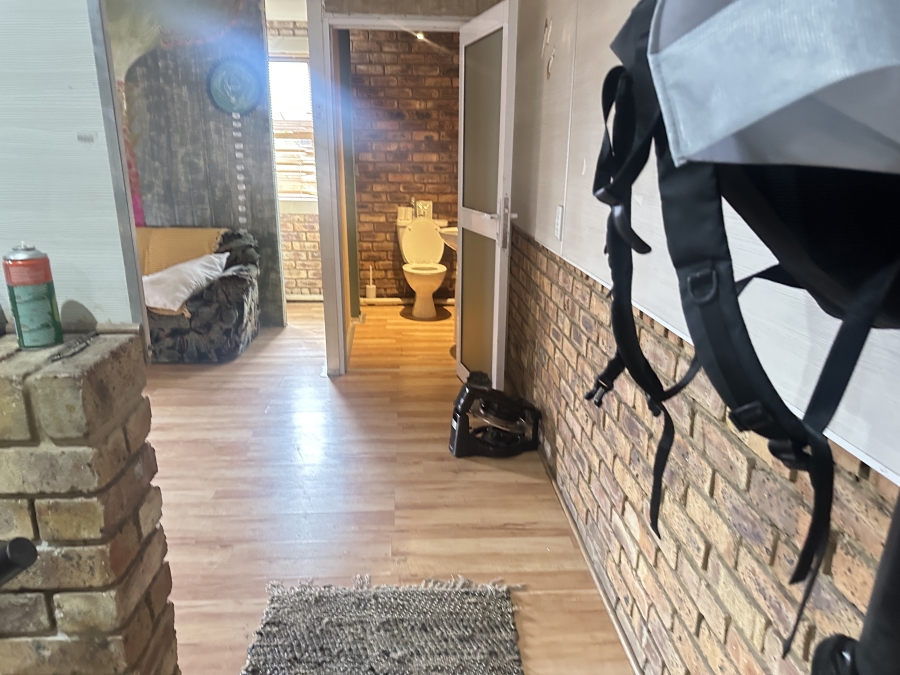 Commercial Property for Sale in Silvertondale Gauteng