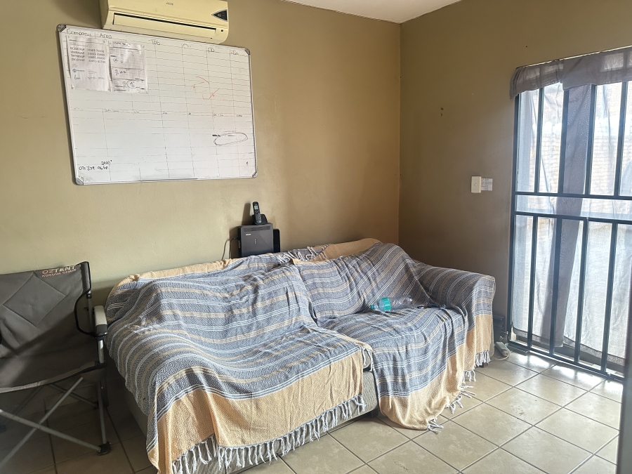 Commercial Property for Sale in Silvertondale Gauteng