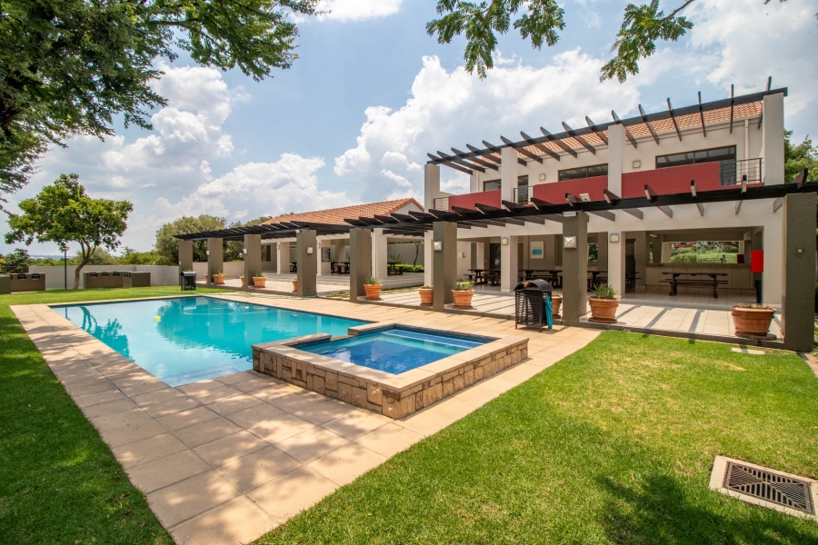 1 Bedroom Property for Sale in Fourways Gauteng