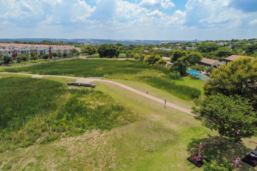 1 Bedroom Property for Sale in Fourways Gauteng