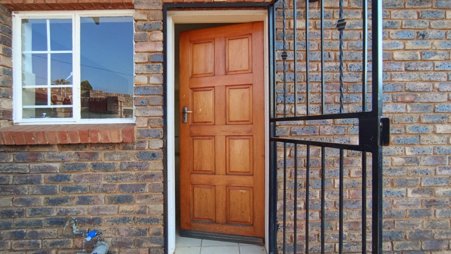 2 Bedroom Property for Sale in The Orchards Gauteng