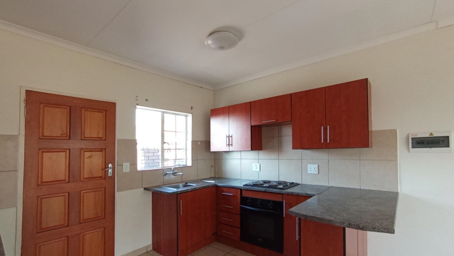 2 Bedroom Property for Sale in The Orchards Gauteng