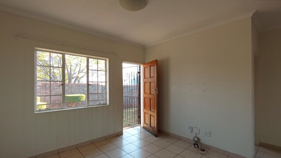 2 Bedroom Property for Sale in The Orchards Gauteng