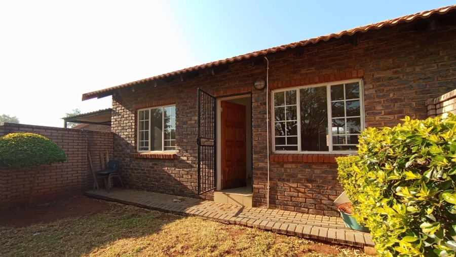 2 Bedroom Property for Sale in The Orchards Gauteng