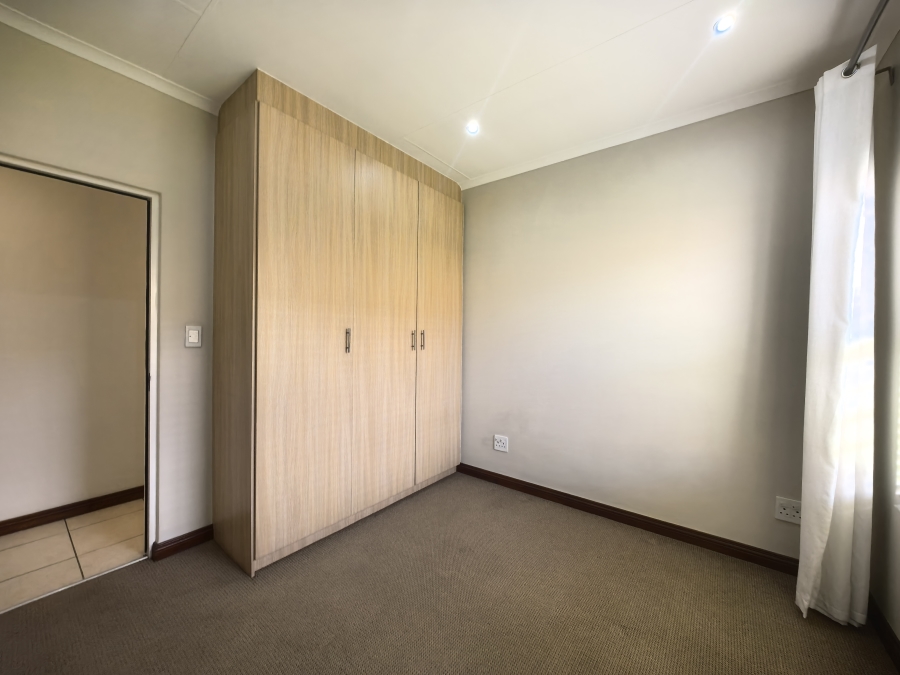 2 Bedroom Property for Sale in Olivedale Gauteng