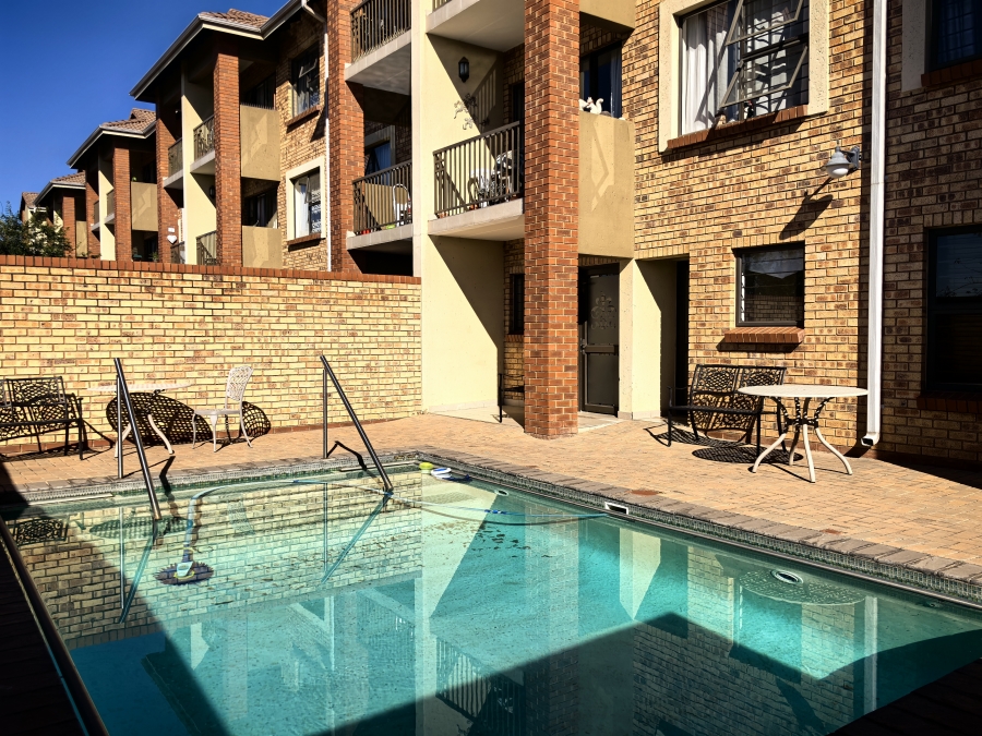 2 Bedroom Property for Sale in Olivedale Gauteng