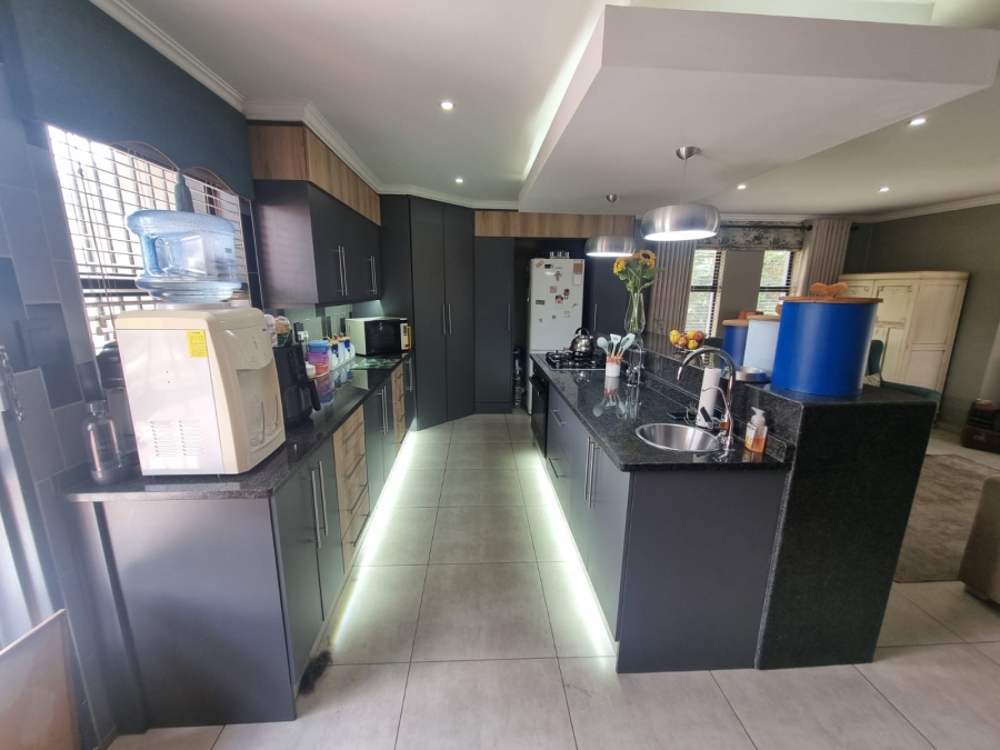 3 Bedroom Property for Sale in Freeway Park Gauteng