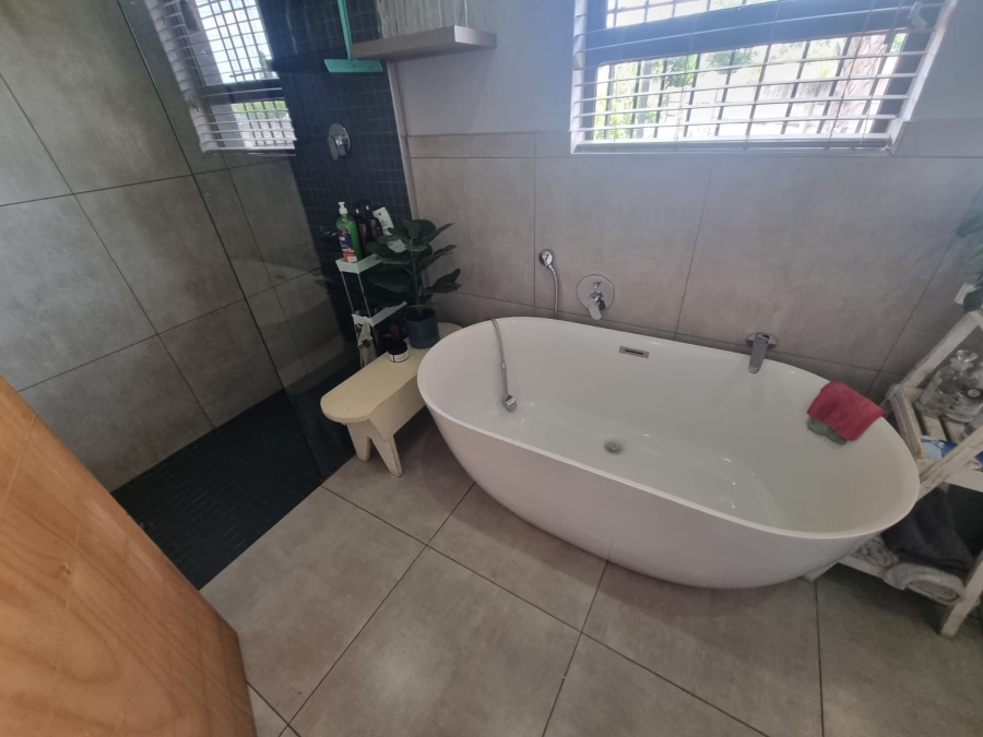 3 Bedroom Property for Sale in Freeway Park Gauteng