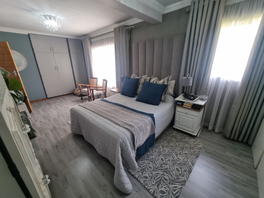 3 Bedroom Property for Sale in Freeway Park Gauteng