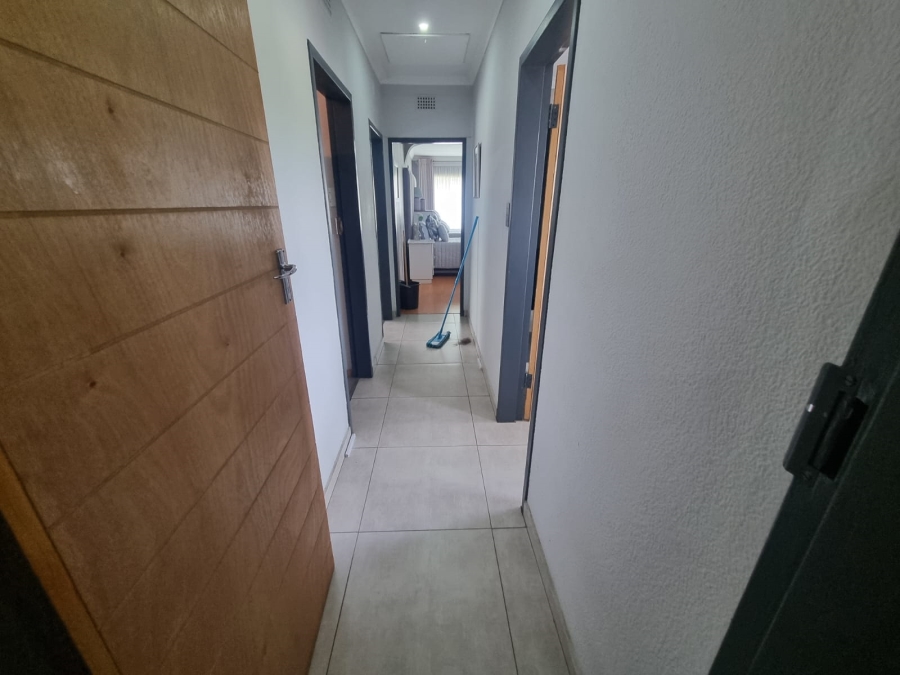 3 Bedroom Property for Sale in Freeway Park Gauteng