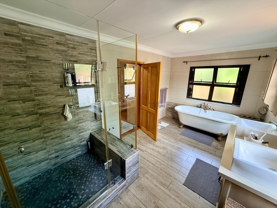 4 Bedroom Property for Sale in Blue Saddle Ranches Gauteng