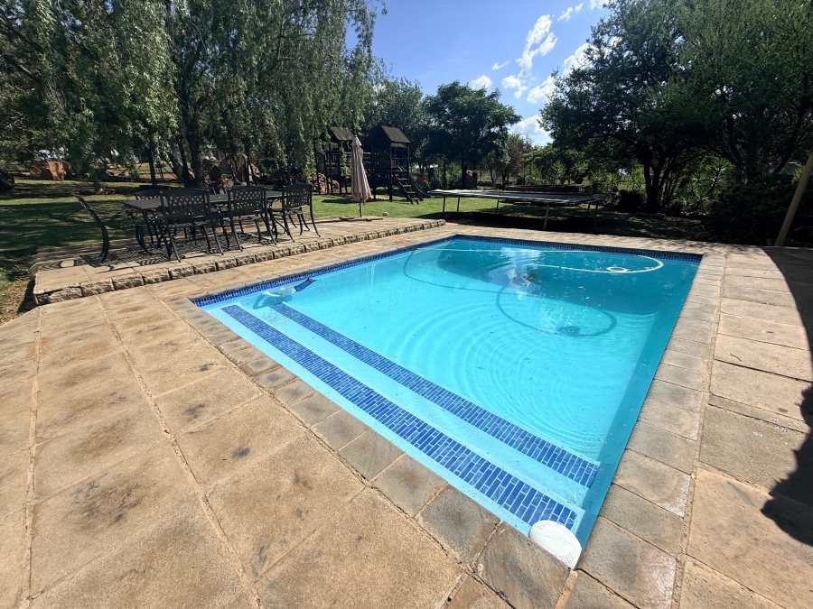 4 Bedroom Property for Sale in Blue Saddle Ranches Gauteng