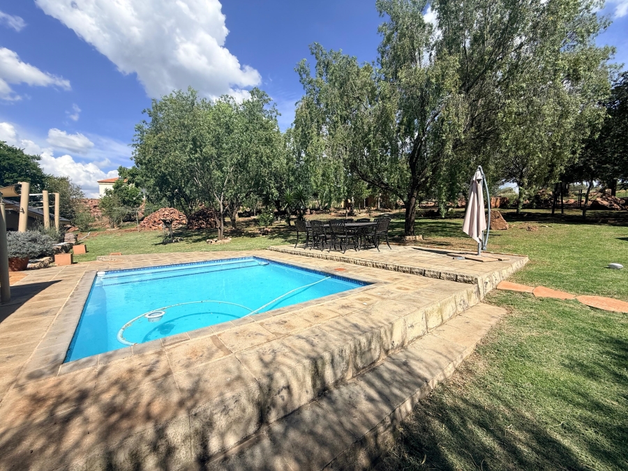 4 Bedroom Property for Sale in Blue Saddle Ranches Gauteng